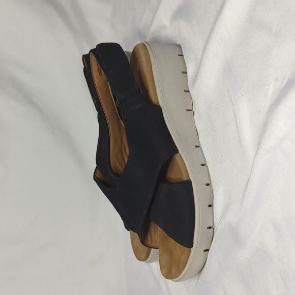 unstructured by Clarks Sandals - Picture 2 of 12